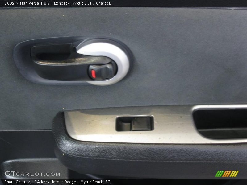 Arctic Blue / Charcoal 2009 Nissan Versa 1.8 S Hatchback