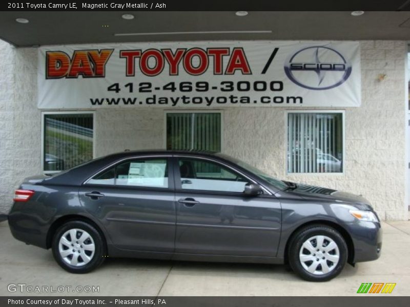 Magnetic Gray Metallic / Ash 2011 Toyota Camry LE