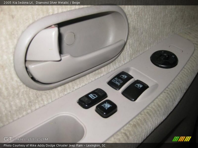 Diamond Silver Metallic / Beige 2005 Kia Sedona LX