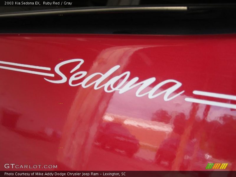 Ruby Red / Gray 2003 Kia Sedona EX