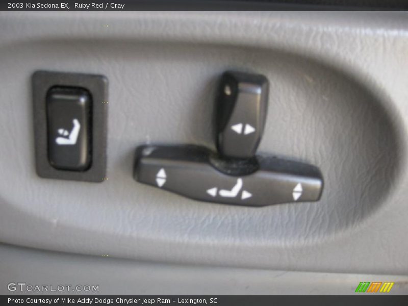 Ruby Red / Gray 2003 Kia Sedona EX