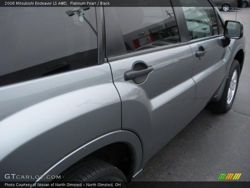 Platinum Pearl / Black 2008 Mitsubishi Endeavor LS AWD