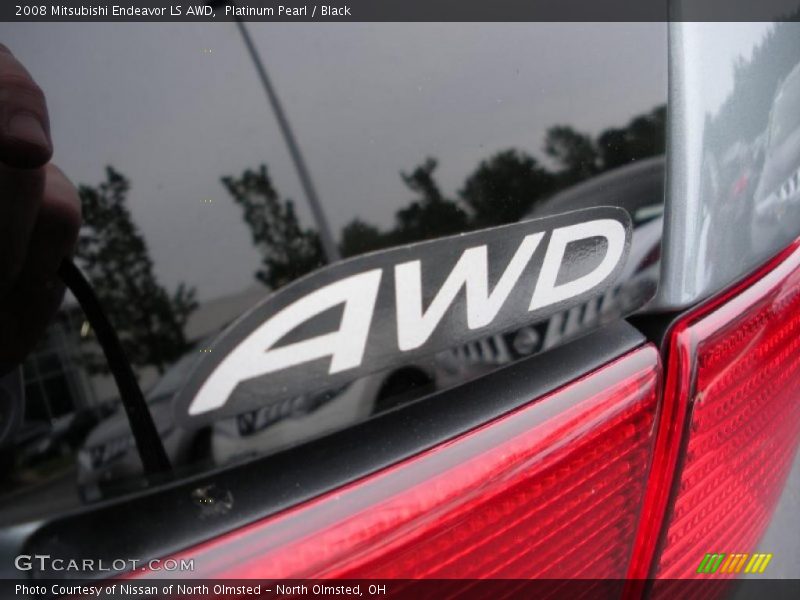 Platinum Pearl / Black 2008 Mitsubishi Endeavor LS AWD
