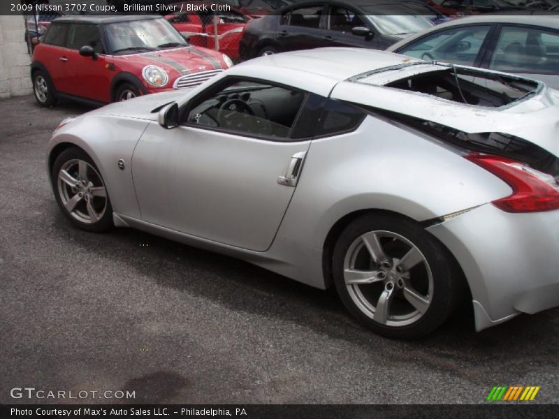 Brilliant Silver / Black Cloth 2009 Nissan 370Z Coupe
