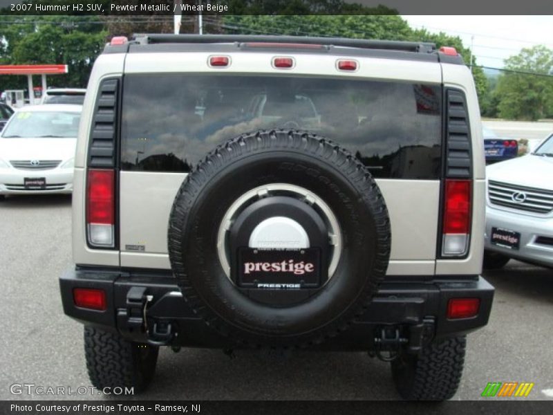 Pewter Metallic / Wheat Beige 2007 Hummer H2 SUV