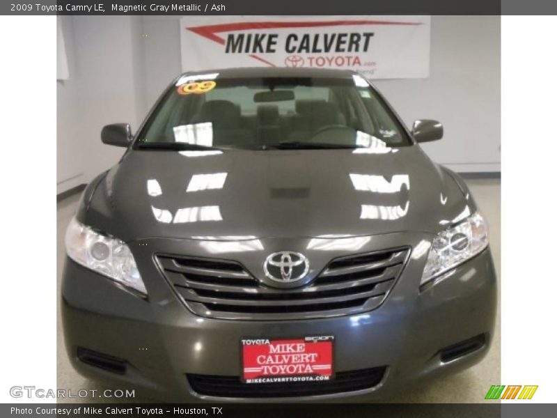 Magnetic Gray Metallic / Ash 2009 Toyota Camry LE