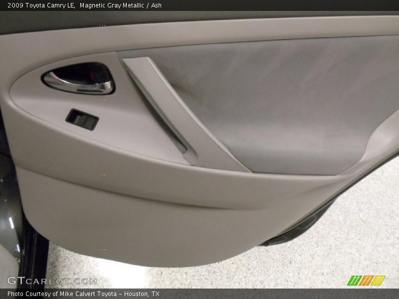 Magnetic Gray Metallic / Ash 2009 Toyota Camry LE