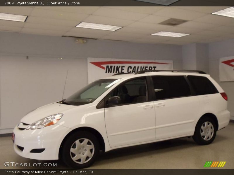 Super White / Stone 2009 Toyota Sienna LE