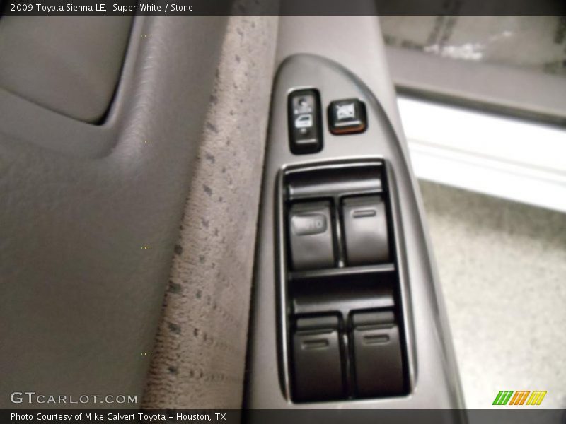Super White / Stone 2009 Toyota Sienna LE