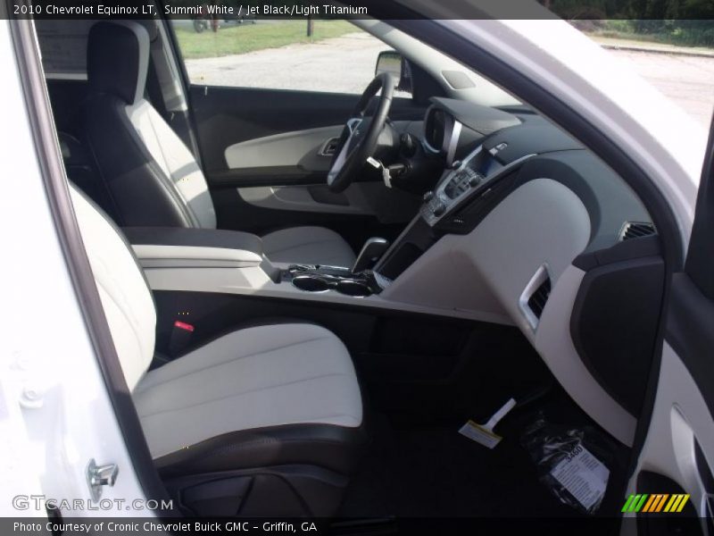 Summit White / Jet Black/Light Titanium 2010 Chevrolet Equinox LT