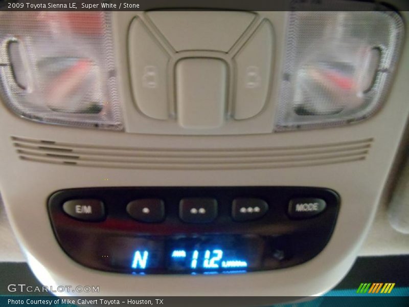 Super White / Stone 2009 Toyota Sienna LE