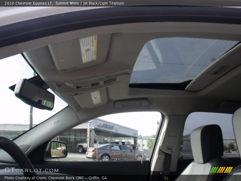 Summit White / Jet Black/Light Titanium 2010 Chevrolet Equinox LT