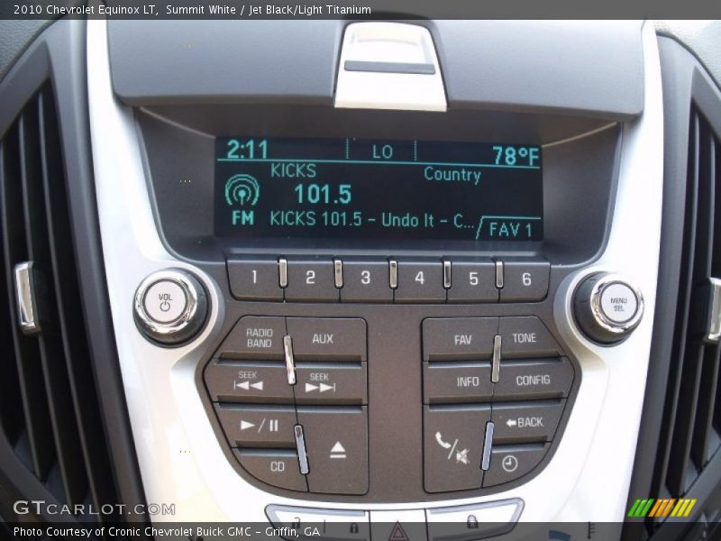 Summit White / Jet Black/Light Titanium 2010 Chevrolet Equinox LT