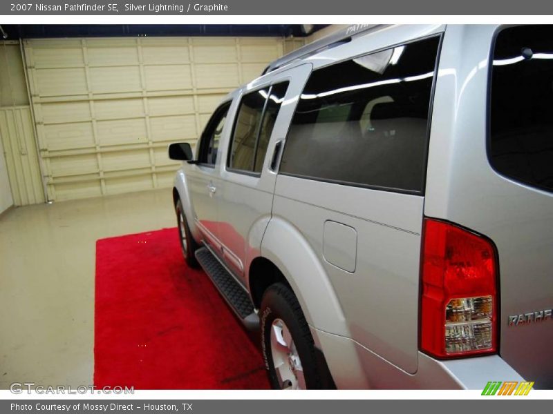 Silver Lightning / Graphite 2007 Nissan Pathfinder SE