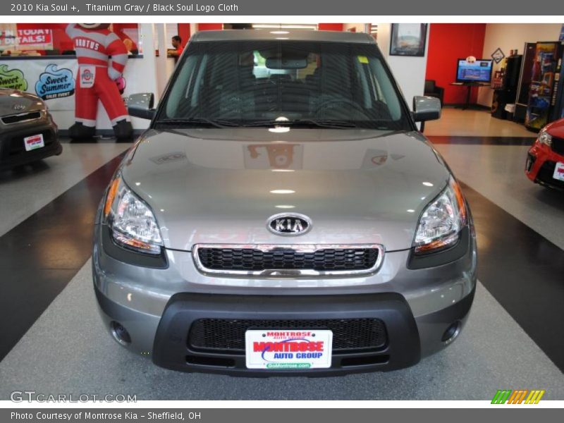 Titanium Gray / Black Soul Logo Cloth 2010 Kia Soul +