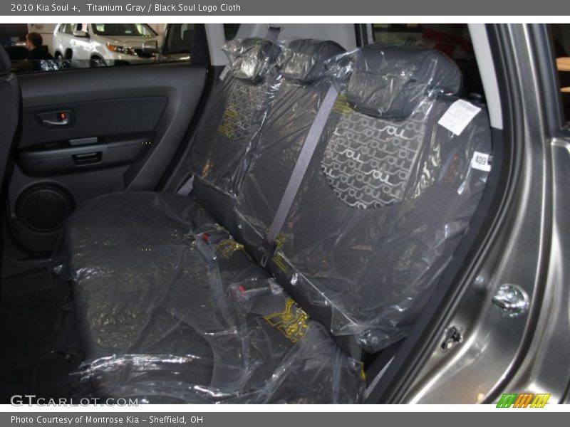 Titanium Gray / Black Soul Logo Cloth 2010 Kia Soul +