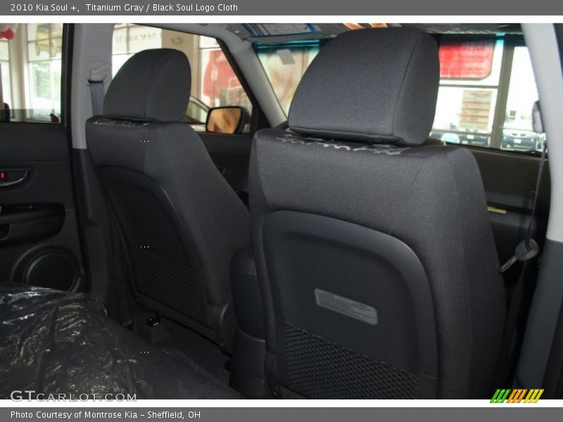 Titanium Gray / Black Soul Logo Cloth 2010 Kia Soul +