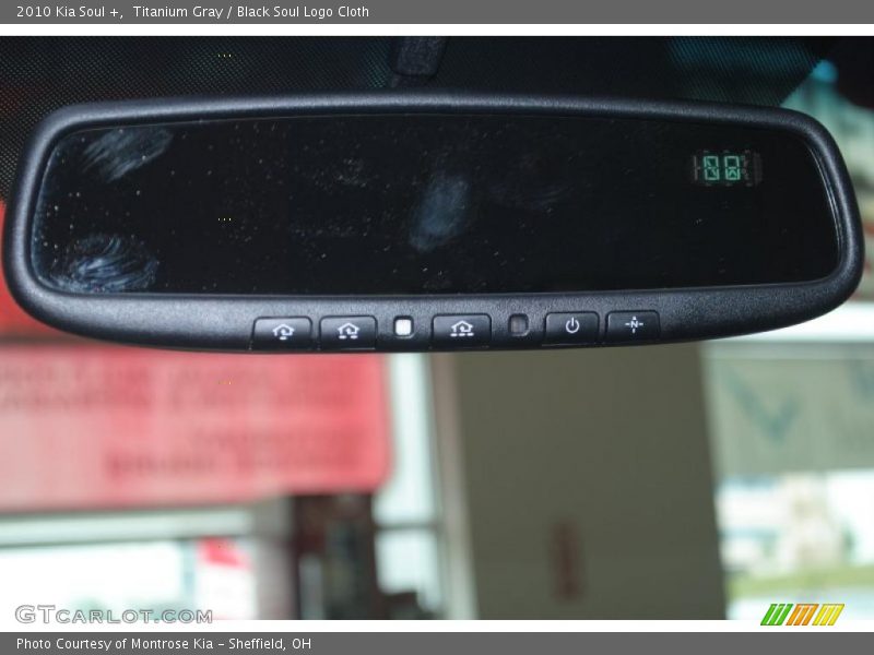 Titanium Gray / Black Soul Logo Cloth 2010 Kia Soul +