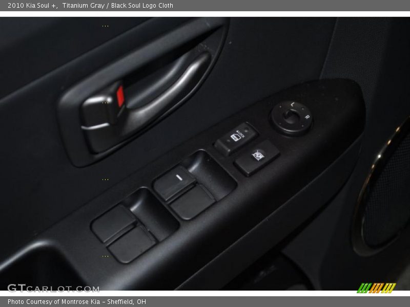 Titanium Gray / Black Soul Logo Cloth 2010 Kia Soul +