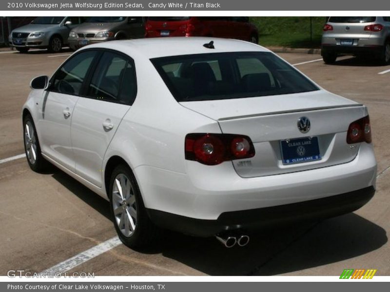Candy White / Titan Black 2010 Volkswagen Jetta Wolfsburg Edition Sedan