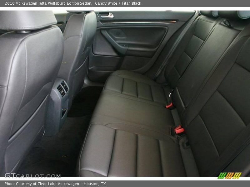 Candy White / Titan Black 2010 Volkswagen Jetta Wolfsburg Edition Sedan