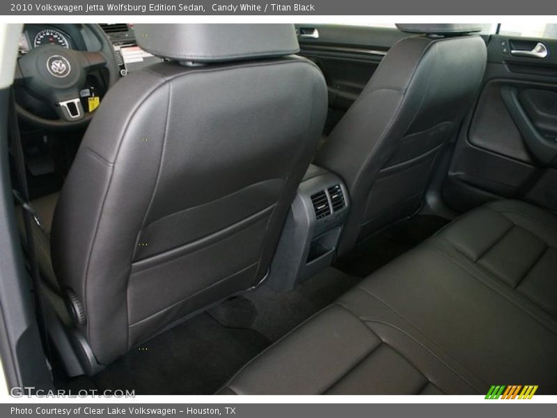 Candy White / Titan Black 2010 Volkswagen Jetta Wolfsburg Edition Sedan