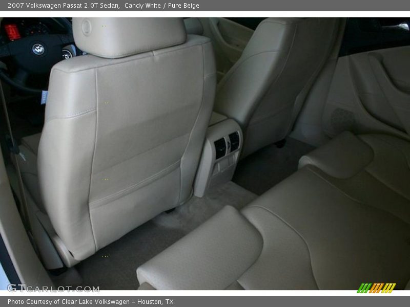 Candy White / Pure Beige 2007 Volkswagen Passat 2.0T Sedan