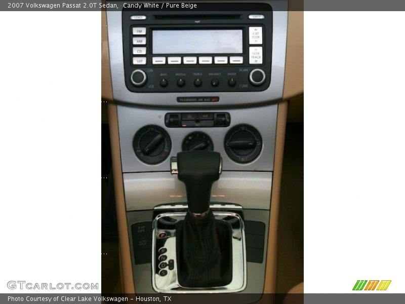 Candy White / Pure Beige 2007 Volkswagen Passat 2.0T Sedan