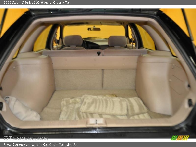 Green / Tan 2000 Saturn S Series SW2 Wagon