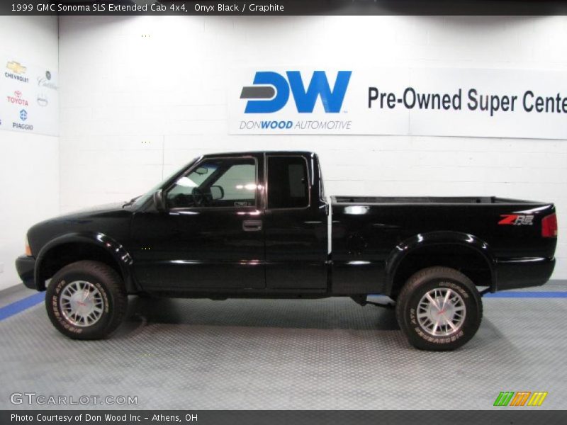 Onyx Black / Graphite 1999 GMC Sonoma SLS Extended Cab 4x4