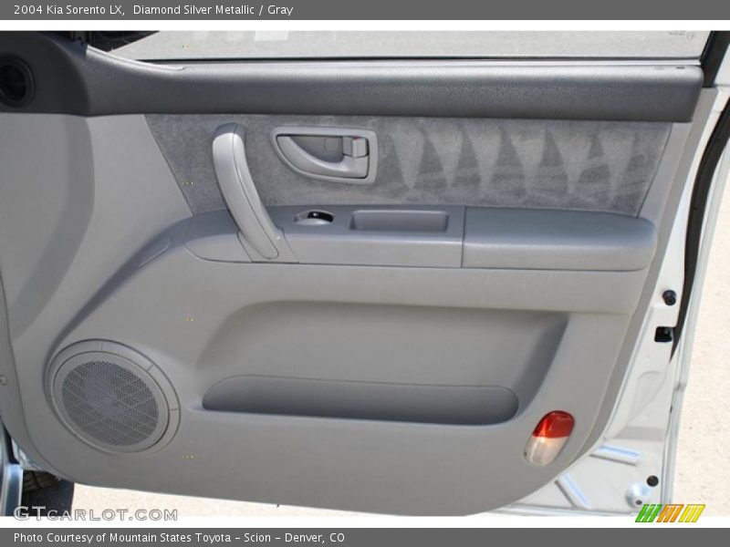 Diamond Silver Metallic / Gray 2004 Kia Sorento LX
