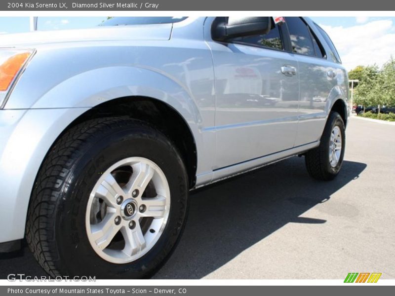 Diamond Silver Metallic / Gray 2004 Kia Sorento LX