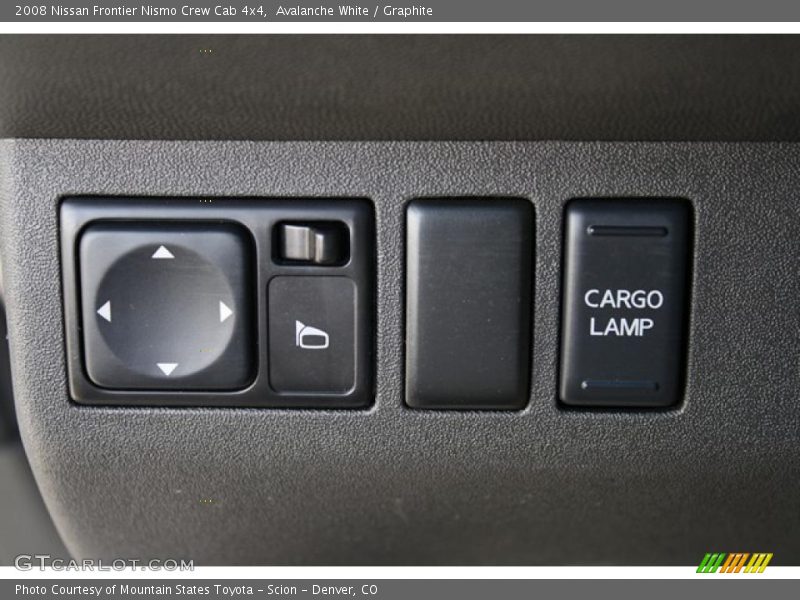 Avalanche White / Graphite 2008 Nissan Frontier Nismo Crew Cab 4x4
