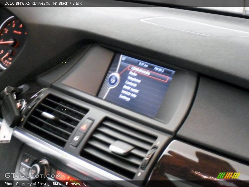 Jet Black / Black 2010 BMW X5 xDrive30i