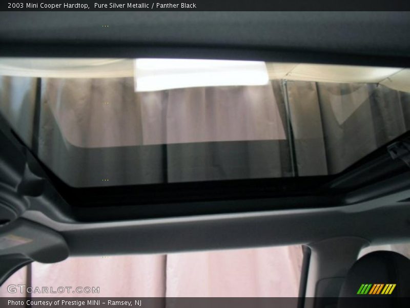 Pure Silver Metallic / Panther Black 2003 Mini Cooper Hardtop