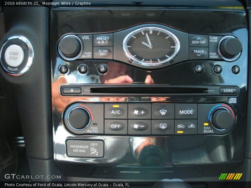 Moonlight White / Graphite 2009 Infiniti FX 35