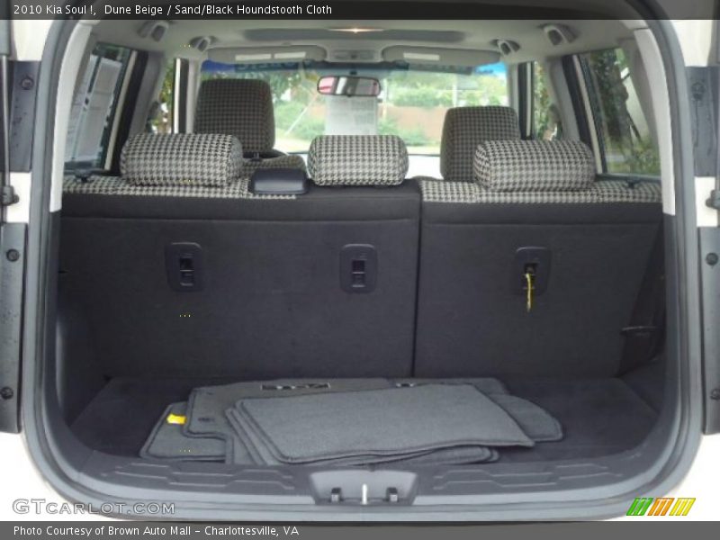 Dune Beige / Sand/Black Houndstooth Cloth 2010 Kia Soul !