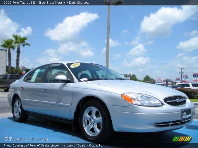 Silver Frost Metallic / Dark Charcoal 2002 Ford Taurus SES