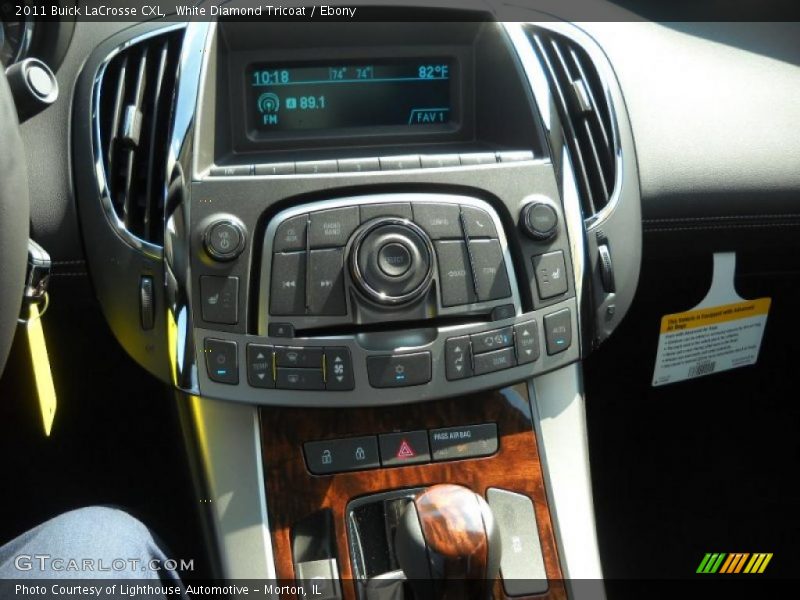 White Diamond Tricoat / Ebony 2011 Buick LaCrosse CXL