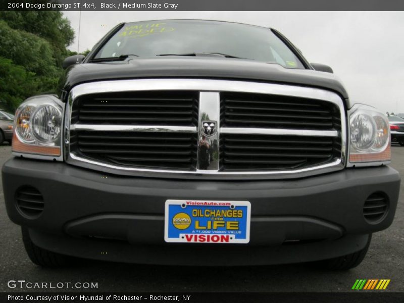 Black / Medium Slate Gray 2004 Dodge Durango ST 4x4