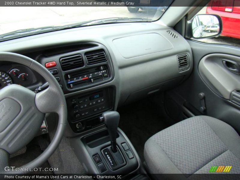 Silverleaf Metallic / Medium Gray 2003 Chevrolet Tracker 4WD Hard Top