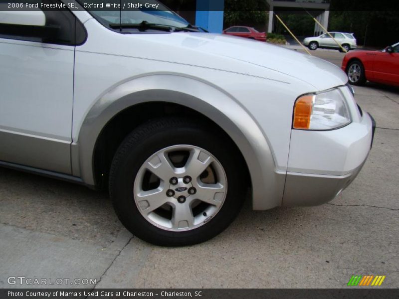 Oxford White / Shale Grey 2006 Ford Freestyle SEL