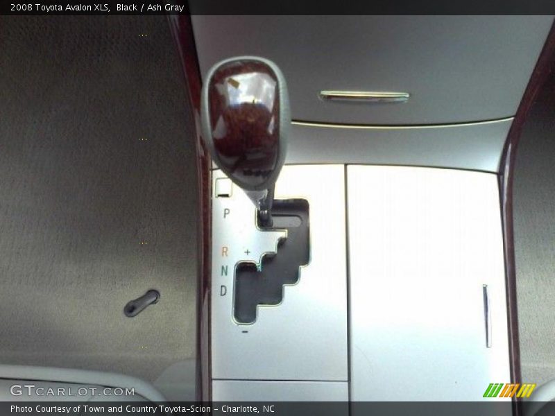 Black / Ash Gray 2008 Toyota Avalon XLS