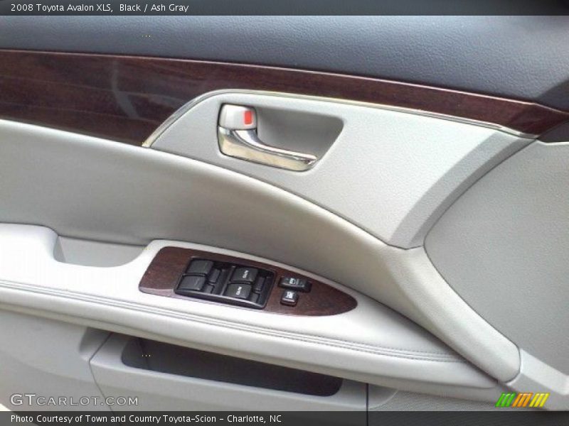 Black / Ash Gray 2008 Toyota Avalon XLS