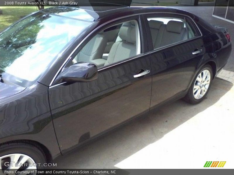 Black / Ash Gray 2008 Toyota Avalon XLS