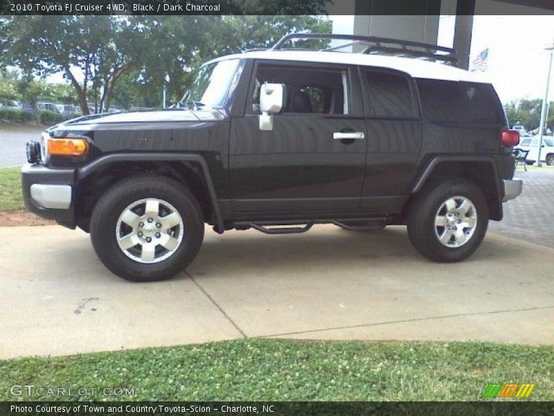 Black / Dark Charcoal 2010 Toyota FJ Cruiser 4WD