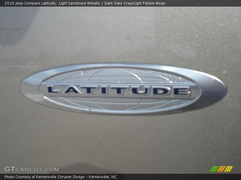 Light Sandstone Metallic / Dark Slate Gray/Light Pebble Beige 2010 Jeep Compass Latitude