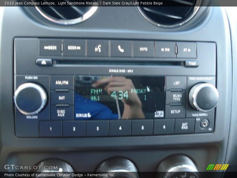 Light Sandstone Metallic / Dark Slate Gray/Light Pebble Beige 2010 Jeep Compass Latitude