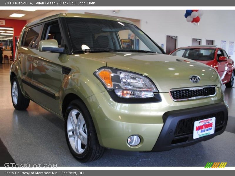 Alien Green / Black Soul Logo Cloth 2010 Kia Soul +