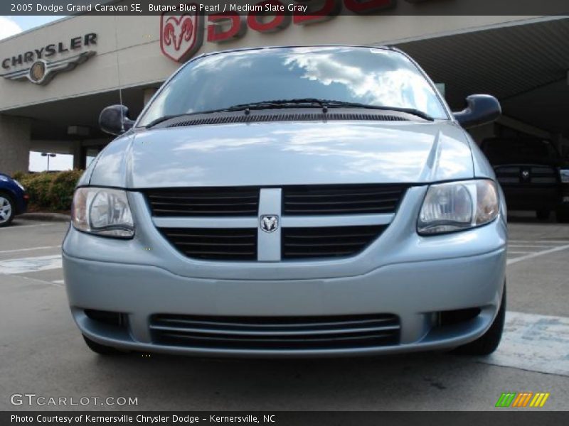 Butane Blue Pearl / Medium Slate Gray 2005 Dodge Grand Caravan SE